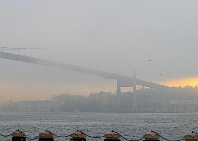 İstanbul Boğazı’nda sis nedeniyle gemi geçişleri çift yönlü askıya alındı